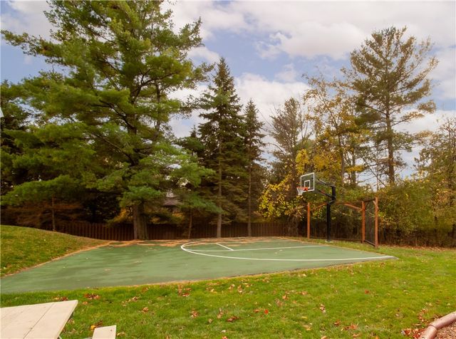 5563 Lakewood Trail, South Bristol, NY 14424