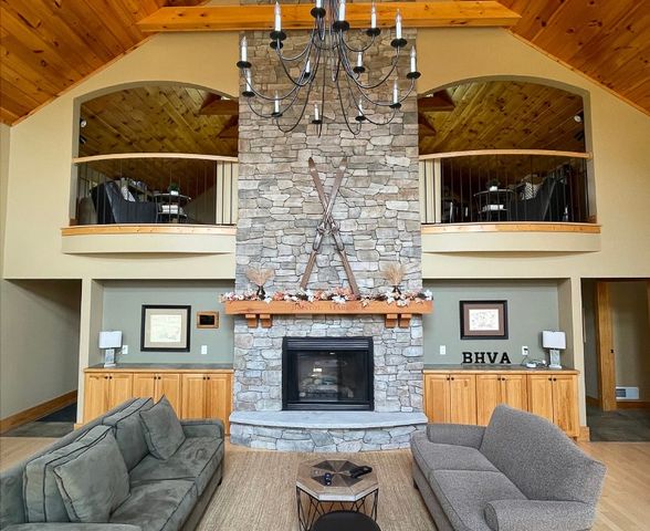 5563 Lakewood Trail, Canandaigua, NY 14424