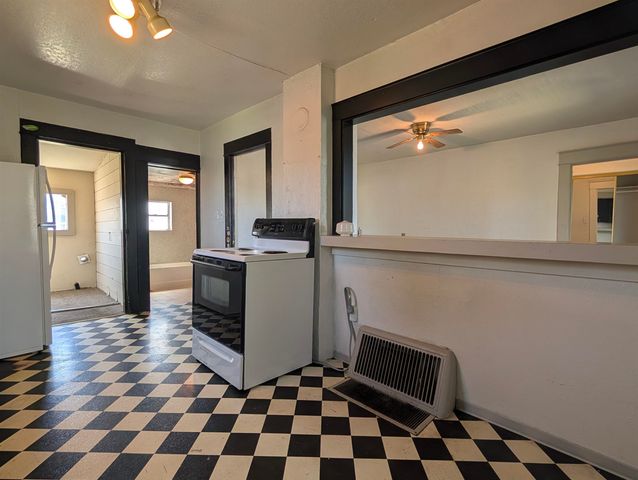 618 E Providence Ave, Spokane, WA 99207