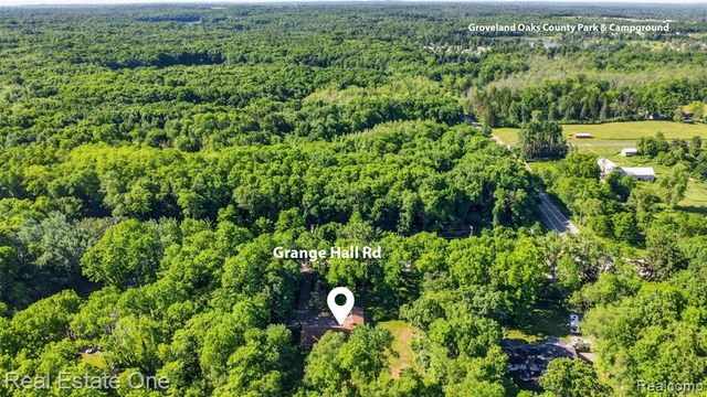 5466 Grange Hall Road, Holly, MI 48442