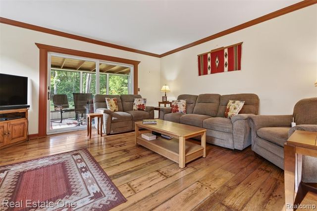 5466 Grange Hall Road, Holly, MI 48442