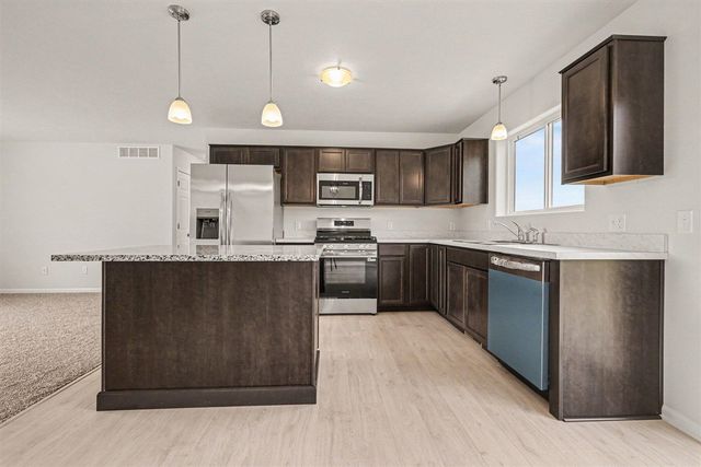 4284 Old Farm Drive, Wayland, MI 49348