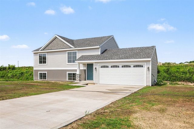 4284 Old Farm Drive, Wayland, MI 49348