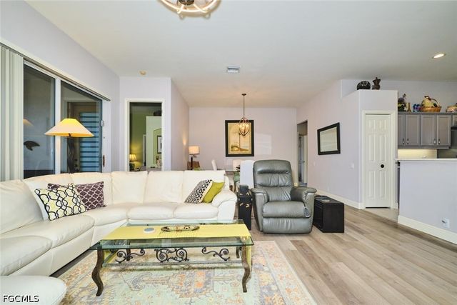 9203 Willowcrest CT, Fort Myers, FL 33908