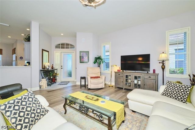 9203 Willowcrest CT, Fort Myers, FL 33908
