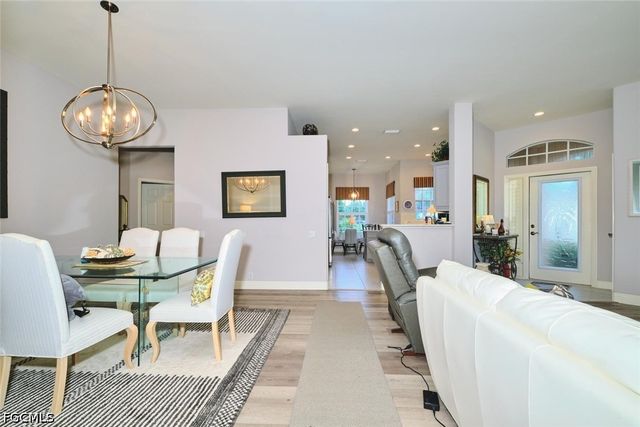 9203 Willowcrest CT, Fort Myers, FL 33908