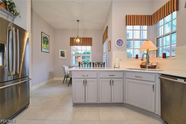 9203 Willowcrest CT, Fort Myers, FL 33908