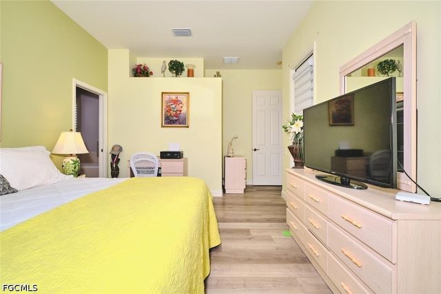 9203 Willowcrest CT, Fort Myers, FL 33908