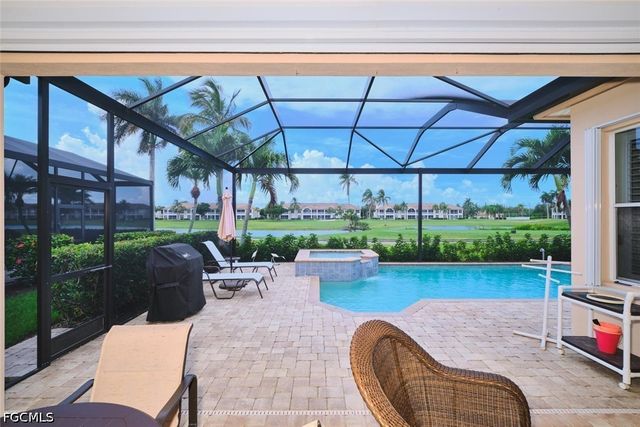 9203 Willowcrest CT, Fort Myers, FL 33908
