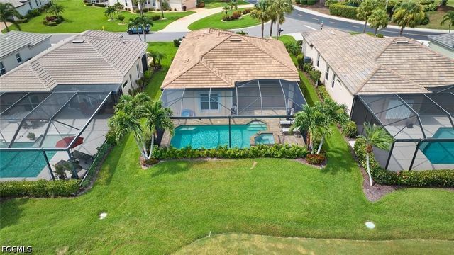 9203 Willowcrest CT, Fort Myers, FL 33908