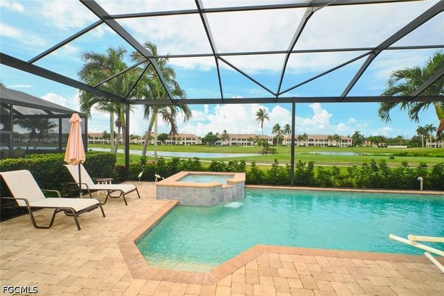 9203 Willowcrest CT, Fort Myers, FL 33908
