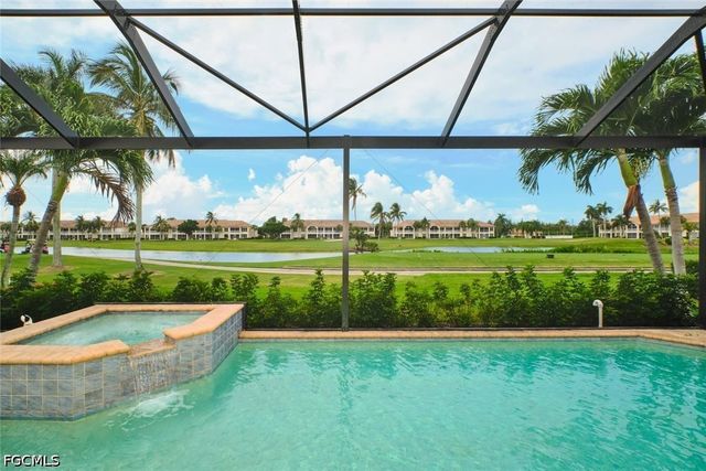 9203 Willowcrest CT, Fort Myers, FL 33908