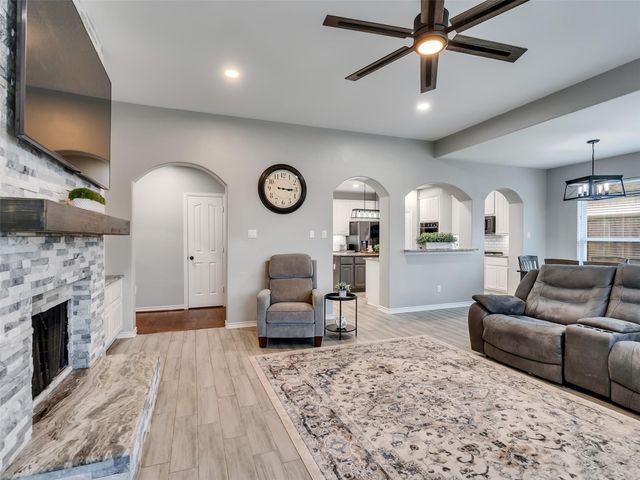 6134 Carlisle Lane, League City, TX 77573