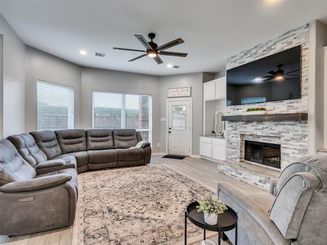 6134 Carlisle Lane, League City, TX 77573