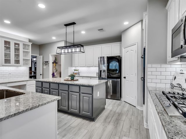 6134 Carlisle Lane, League City, TX 77573