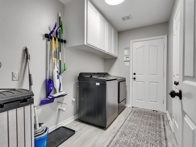 6134 Carlisle Lane, League City, TX 77573