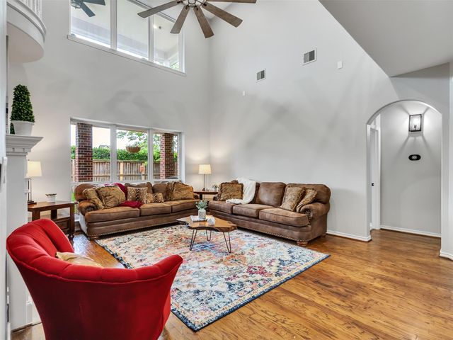 6134 Carlisle Lane, League City, TX 77573