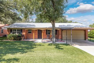 3707 1st Street, Brownwood, TX 76801