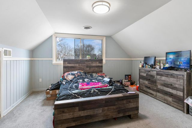 4649 Dundee Avenue, Columbus, OH 43227