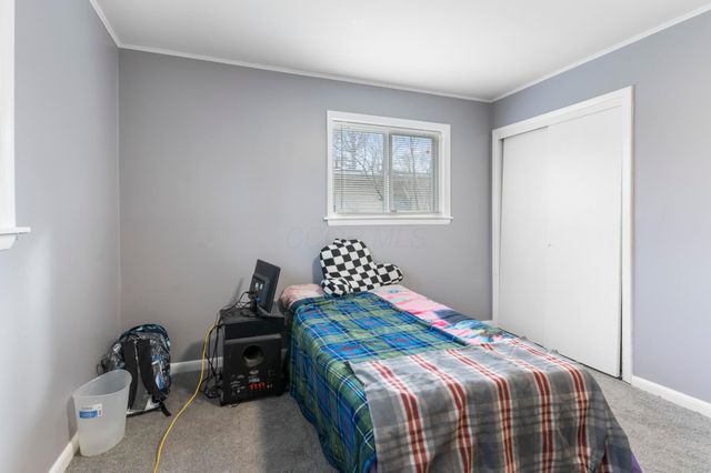 4649 Dundee Avenue, Columbus, OH 43227