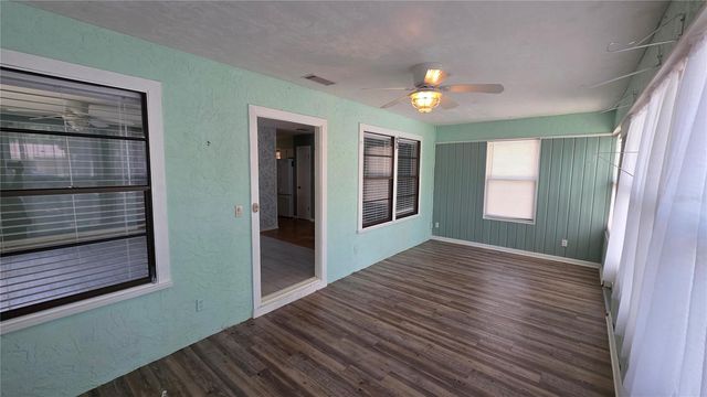 8496 NW 38TH TERRACE, Gainesville, FL 32653