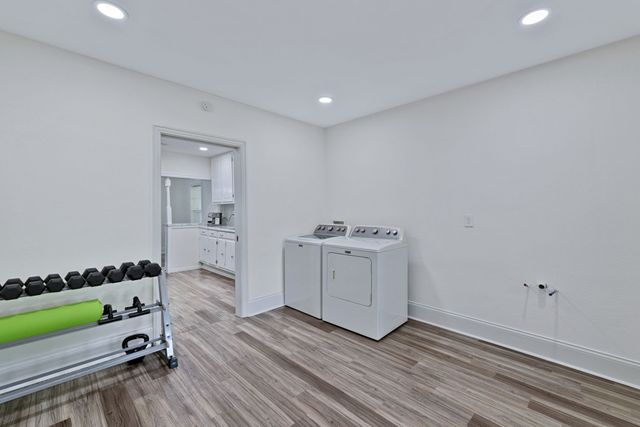 813 Brooks Avenue, Dallas, TX 75208