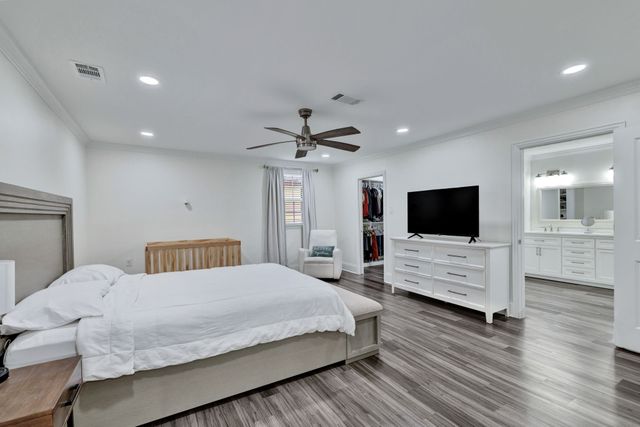 813 Brooks Avenue, Dallas, TX 75208