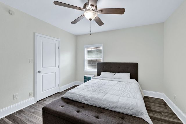 813 Brooks Avenue, Dallas, TX 75208