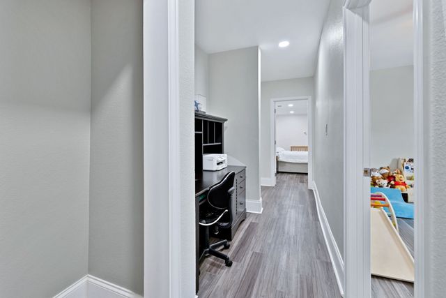813 Brooks Avenue, Dallas, TX 75208