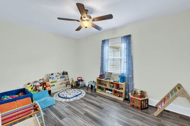 813 Brooks Avenue, Dallas, TX 75208