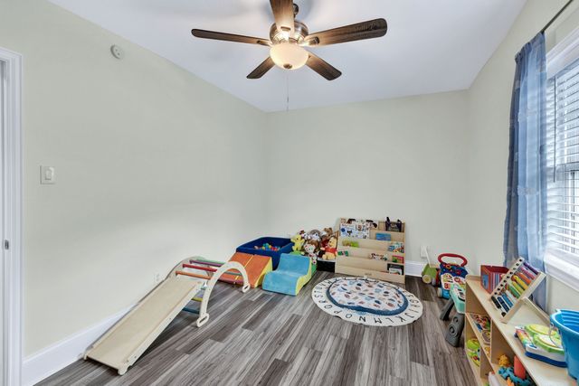 813 Brooks Avenue, Dallas, TX 75208