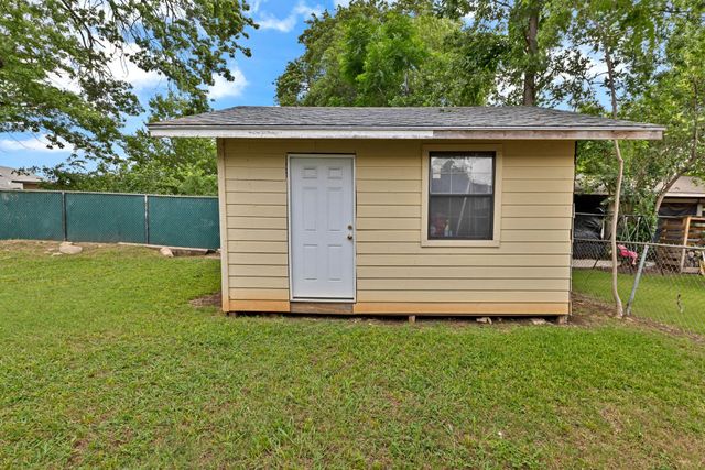 813 Brooks Avenue, Dallas, TX 75208