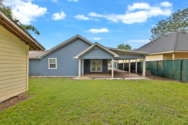813 Brooks Avenue, Dallas, TX 75208