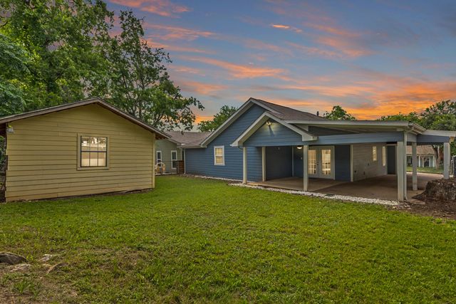 813 Brooks Avenue, Dallas, TX 75208