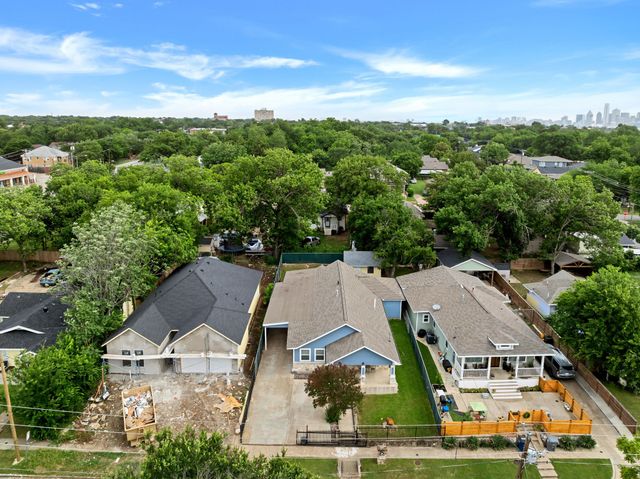 813 Brooks Avenue, Dallas, TX 75208