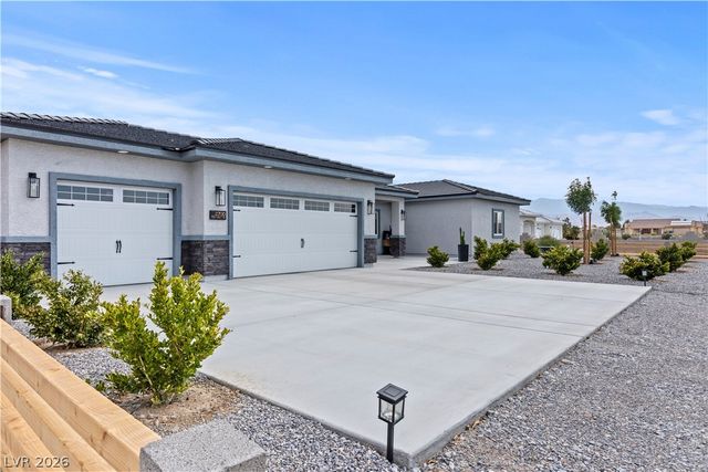 2700 Carnation Way, Pahrump, NV 89048