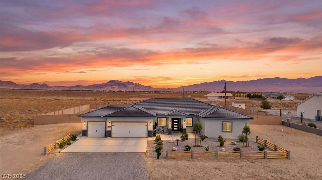 2700 Carnation Way, Pahrump, NV 89048