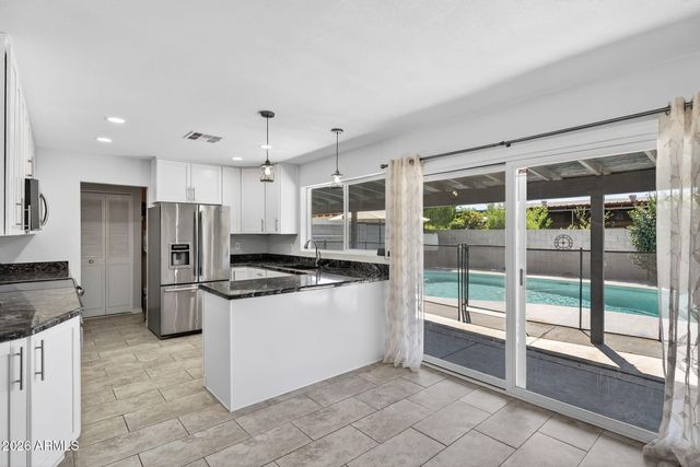 1019 W WESCOTT Drive, Phoenix, AZ 85027