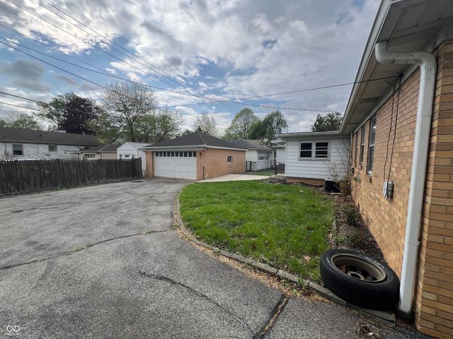 6075 Riverview Drive, Indianapolis, IN 46208