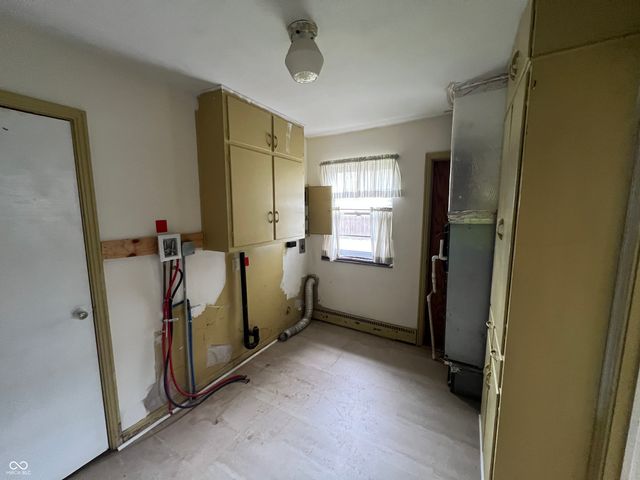 6075 Riverview Drive, Indianapolis, IN 46208