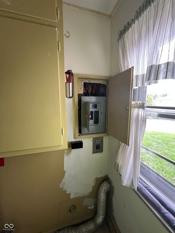 6075 Riverview Drive, Indianapolis, IN 46208