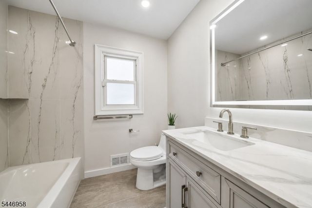 28 Brookside Pl, Livingston Twp., NJ 07039