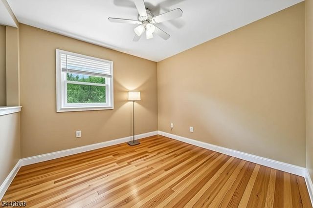 28 Brookside Pl, Livingston Twp., NJ 07039