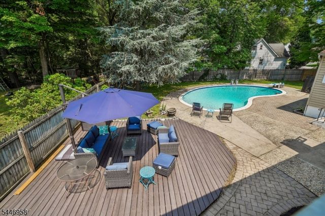 28 Brookside Pl, Livingston Twp., NJ 07039