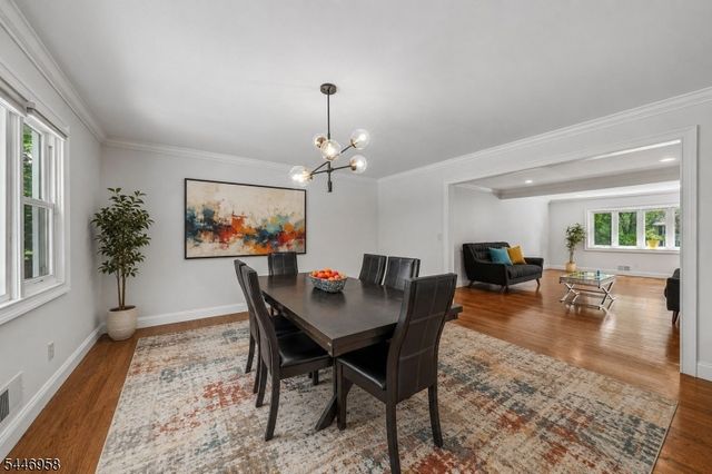 28 Brookside Pl, Livingston Twp., NJ 07039