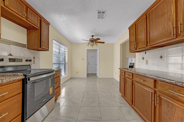 5121 Wood Creek Lane, Garland, TX 75044