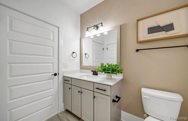 4163 Flagstone Drive, Milford, MI 48381