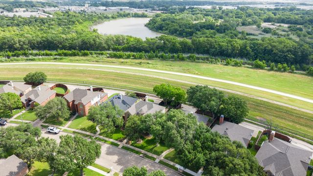 232 Touchdown Drive, Irving, TX 75063