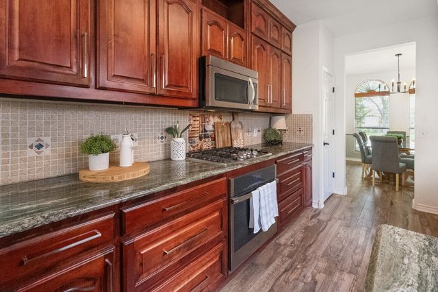 232 Touchdown Drive, Irving, TX 75063