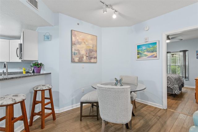 5095 Fairways Circle 102, Vero Beach, FL 32967